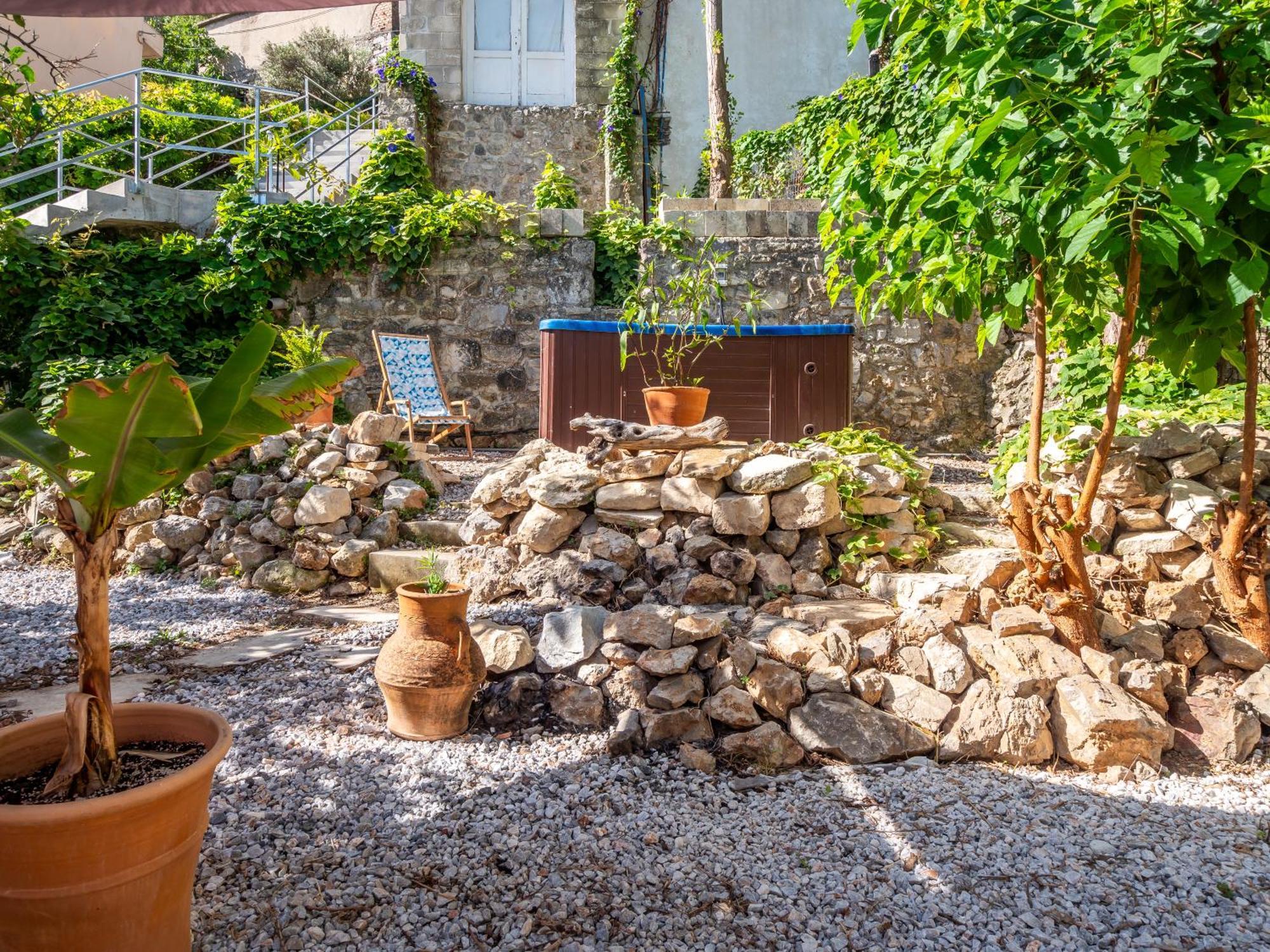 Lappa Apartments Aryiroúpolis Exteriér fotografie
